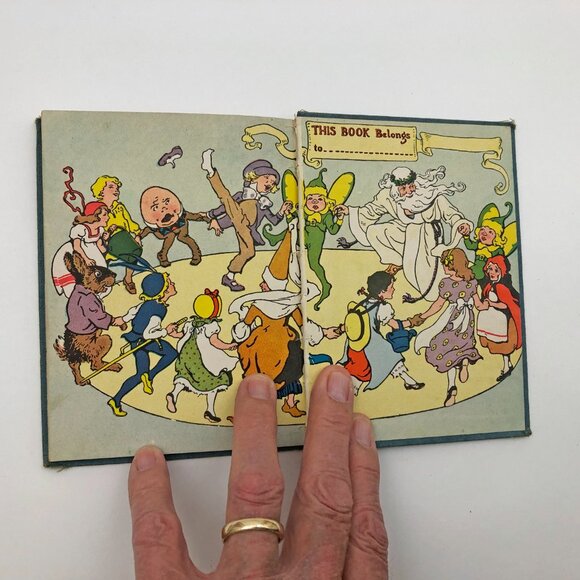 Peter Rabbit's Easter Wee Books for Wee Folks Linda Stevens Almond Illustrated - Picture 11 of 11